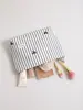 Bolsa de Cosméticos para Niñas Bordada con Lazo Fresca y Artística de Gran Capacidad Bolsa de Almacenamiento para Productos de Cuidado de la Piel Bolso de Mano Portátil