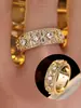 Anillo de Zirconia con Patrón de Diamante Estilo Vintage Francés Transfronterizo, Anillo de Banda Ancha Versátil de Gama Alta Más Vendido para Viajes Diarios