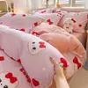 2026 nuevo juego de ropa de cama de cuatro piezas estilo fresco, terciopelo de leche impreso, 200g engrosado