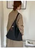 Bolso de Suede Suave Vintage para Pan para Mujer 2024 Nuevo Otoño/Invierno Moderno Gran Capacidad Bolso de Hombro Popular Bolso Cubo