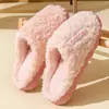 Chinelos de algodão de inverno com pele sintética de vison para casal, atacado, antiderrapantes, com sola grossa, quentinhos para casa, chinelos de pelúcia para gestantes com serviço de entrega