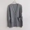 Cardigan Novo Estilo Primavera Gola V Solto Estilo Coreano Jaqueta Estilo Universitário Cor Contrastante Simples Suéter Tricotado Tamanho Plus Roupas Femininas