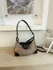 Bolso de hombro tipo tote de cuero mate con bloques de color, estilo retro de alta gama, para mujer, nueva colección otoño/invierno 2026, bolso de hombro/bandolera de moda