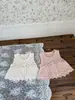 26 Colete Tricotado Jacquard Vazado de Algodão para Bebê Menina Primavera/Verão, Cardigan Colete Versátil Aberto na Frente para Bebê Menina