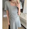 Foto Real # Vestido Camiseta Gola U para Mulheres, Novo Estilo Primavera 2026, Estilo Francês, Elegante, Acinturado, Emagrecedor, Vestido Curto Evasê.