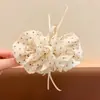 Presilha de cabelo banana em cetim estilo coreano, presilha vertical para mulheres, novo design 2026, visual de alta qualidade, adequada para rabos de cavalo altos, presilha de cabelo para a parte de trás da cabeça, acessório de cabelo