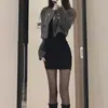 Vestido Curto Preto Sexy Plissado com Decote V Estilo Socialite para Mulheres, Temporada de Primavera e Outono, Cintura Alta, Manga Longa, Cinto na Cintura, Emagrecedor, Bodycon