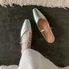 Sandálias únicas que aumentam a altura ~ fáceis de calçar com corte baixo, feitas de couro bovino de alta qualidade, salto plataforma estiloso de 4 cm, feitas à mão com sola macia para conforto