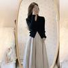 Atuendo Elegante de Celebridad de Internet, Estilo Diosa Maduro, Conjunto de Dos Piezas Pequeño Negro (Top y Falda) para Mujer, Estilo Occidental, Primavera y Otoño