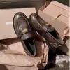 Versión de Piel de Vaca Mocasines de Cuero Genuino Pulido Retro para Mujer Moneda de Oro Pequeña Tacón Grueso Slip-ons Suela Gruesa Slip-on de Un Paso Zapatos Pequeños de Cuero