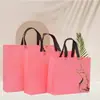 Sacola de Presente Personalizada Laminada Não Tecida para Loja de Roupas Sacola de Compras Sacola com Logo Impermeável Ecológica Bolsa de Mão