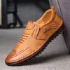 Sapatos Casuais de Couro Costurados à Mão Quentes para Homens da Primavera e Outono Sapatos de Couro Macio com Solado Macio 521