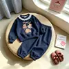 Nuevo Conjunto de Sudadera con Estampado de Gatito de Dibujos Animados y Ribete de Encaje para Niñas, Cuello Redondo, Manga Larga, Casual, Primavera y Otoño, Ropa Dopamina
