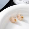 Brincos Geométricos Curvos de Diamante Completo Europeus e Americanos Mais Vendidos de Luxo Acessível com Rombos de Zircônia, Brincos da Moda Femininos e Personalizados