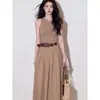 Conjunto Elegante Minimalista de Alto Padrão 2026 Super Tendência Verão Estilo Old Money Colete Elegante Sem Mangas e Saia Plissada Conjunto de Duas Peças para Mulheres