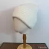 Gorro de Punto de Pelo de Conejo Versátil de Color Sólido para Hombres y Mujeres, Gorro Simple de Lana Estilo Japonés, Gorro de Punto Cálido para Otoño e Invierno que Protege las Orejas