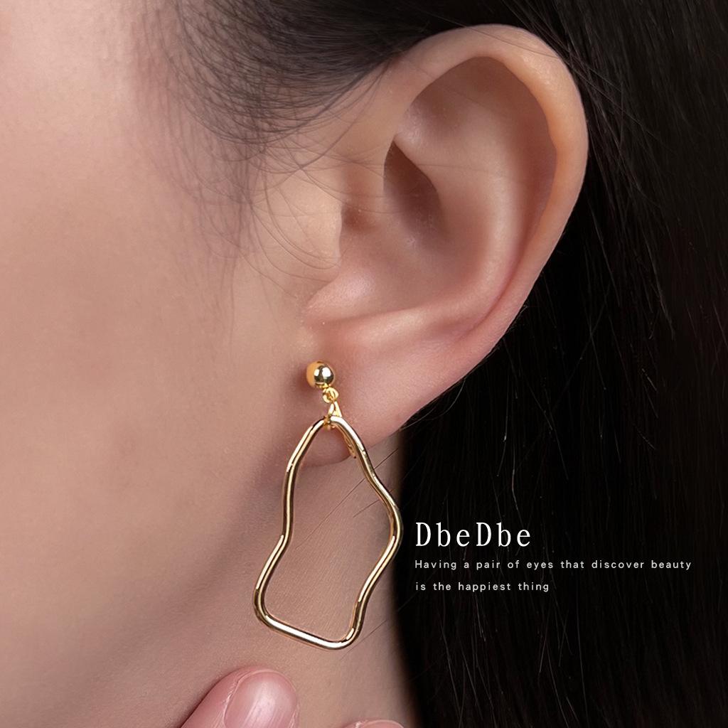 模特2_0000_组 5_0009s_0000_耳夹模特水印