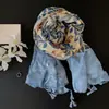 Lenço de Algodão e Linho Estilo Ilha de Coco para Mulheres, Design Original, Padrão de Folhas Azuis, Longo Protetor Solar e de Sol com Franjas, Xale de Viagem para Primavera e Verão