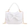 Bolso de Hombro Popular para Niñas Estilo Coreano Lindo Bolso de Mano con Perlas y Lazo 2025 Nuevo Bolso Cruzado Infantil con Cadena