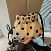 Bolso de Mano de Moda Transfronterizo 2026 Verano Nuevo Versátil Casual Bolso de Hombro Bolso Cruzado Tipo Cubo