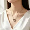 Colar de Corrente Ossinho de Cobra com Zircônia em Formato de Coração Redondo para Mulheres, Simples e Luxuoso, Versátil e Dinâmico, com um Design Único