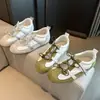 Zapatos de entrenamiento alemanes para mujer que aumentan la altura, nuevo modelo de verano 2026, malla fina transpirable, piel auténtica, punta cuadrada, zapatos Mary Jane bajos