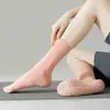 Calcetines de Yoga para Mujer Calcetines Antideslizantes Transfronterizos Primavera/Verano Absorbentes de Sudor Deportivos Fitness Profesional Algodón Calcetines de Yoga Pilates Calcetines de Cinco Dedos