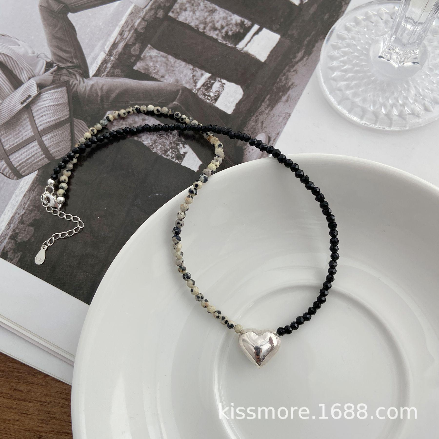 斑点石合成黑尖晶爱心纯银项链1.png