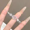 Pulsera de Hello Kitty, estilo nuevo, diseño hueco, linda e inocente. Pulseras incrustadas exquisitas y de alta gama al por mayor.