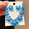 Luxo Europeu e Americano! Conjunto de colar e brincos de flor e gota de zircônia colorida, apresentando uma corrente de clavícula estilo corte, oferecendo um toque de elegância discreta e sofisticação