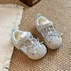 Sapatos de Menina Calçados Infantis Princesa Sapatos de Treino Alemães Tênis Esportivos de Plataforma 2026 Novo Outono Menina Bebê Sola Macia Calçados Casuais