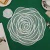 Novedoso salvamanteles hueco de PVC aislado flor de hibisco decoración de mesa para el hogar diseño de flor creativa salvamanteles occidental venta al por mayor