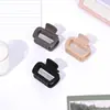Clipe de Garra Trapezoidal Médio Grande de 5cm para Cabelo Feminino na Parte de Trás Clipes de Tubarão Garra Presilha Elegante Versátil para Meio Rabo Venda Quente Transfronteiriça
