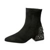 Botas Curtas de Camurça com Strass e Pérolas Estilo Francês Botas Elásticas Versáteis Bico Fino Slim Pretas Novas Outono e Inverno 2026