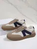 2026 Primavera/Verão Novos Sapatos Femininos Slip-On de Malha Respirável Casuais Planos Flyknit Sapatos Individuais Tamanho Grande Comércio Exterior Transfronteiriço