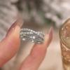 Anillo abierto Douyin de plata y oro con corona de circonitas microincrustadas del mismo estilo, anillo de lujo ligero multicapa para mujer, dulce y combinable con todo.