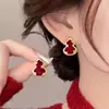 Fique Rico Logo, Ano do Cavalo, Brincos Cavalo Vermelho, Novo Estilo Quente de Venda 2026, Brincos de Luxo para Mulheres