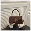 Comércio Exterior Europeu e Americano Retrô Bolsa de Mão Feminina Nova de Alta Qualidade Nicho para o Dia a Dia Pequena Quadrada Versátil Bolsa de Ombro Único Transversal