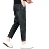 Jeans elásticos de 8/9 de largo para hombre Guangzhou Xintang, modernos y versátiles para primavera y otoño, de moda para personas bajas de 160 cm