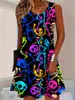 Vestido sin mangas con estampado de rosas y murciélagos de Halloween, estilo tinta oscura, minivestido tipo tank top de corte A holgado con cuello redondo