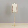 Loja de Roupas Estilo Coreano Modelo com Ombros Caídos Adereços Mannequin Feminino de Meio Corpo Suporte para Vitrine Mannequin Masculino de Corpo Inteiro Busto Pequeno Ombro em Ângulo Reto