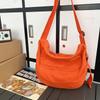 Bolsa de Lona de Grande Capacidade para Mulheres 2024 Nova Tendência Primavera e Verão Moda Bolsa Dumpling Versátil Bolsa Transversal Bolsa de Ombro Estilo Ocidental
