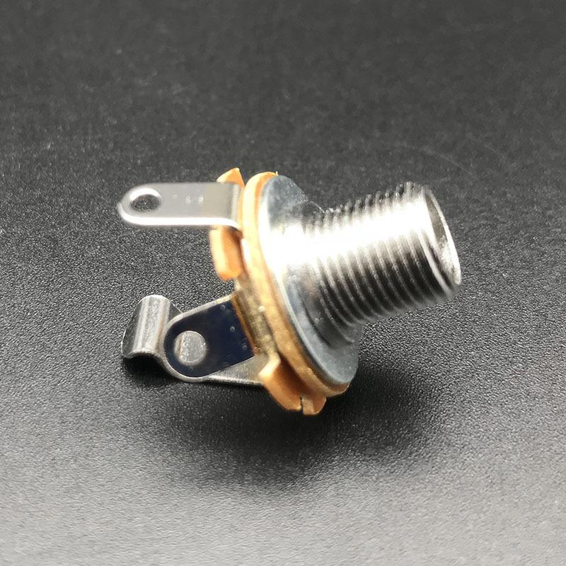MI0566-Guitar output jack_10