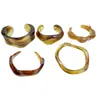 Pulseira Aberta Irregular em Forma de Arco Gradiente Marrom Vintage Yongge Jewelry Acessório de Pulso Amplo de Acrílico com Borda Larga