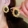 Pinzas Elegantes para Orejas de Mujer, Pendientes de Mariposa Versátiles y de Alta Gama, Pendientes de Perla Modernos y Compactos, Tachuelas para Orejas al por Mayor