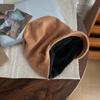 Gorro negro pequeño de red con cara roja para mujer, gorro de lana para otoño e invierno, gorro cerrado de punto para el frío
