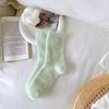 Calcetines de invierno de terciopelo de visón para mujer, calcetines gruesos de tubo alto con forro polar para otoño e invierno, calcetines cálidos de invierno para el suelo, calcetines de luna, calcetines apilados