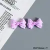 Pajarita de Puntos Ondulados Mate Resina Lazo Accesorios Pequeños Hecho a Mano DIY Pegamento de Crema Pegatina para Refrigerador Agujero Hebilla de Zapato Joyería