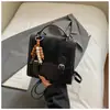 Mochila Contrastante Estilo Coreano Moda Retrô Feminina 2025 Outono Nova Moda Bolsa de Mão Mochila de Viagem Bolsa Transversal