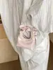 Bolsa de Mão Pequena Doce Estilosa Nova Primavera 2026 para Mulheres, Bolsa de Mão Versátil Estilo Coreano, Bolsa de Ombro Transversal de Nicho